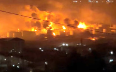 Reuters: Още два руски нефтопреработвателни завода спряха работата си след удари с дронове