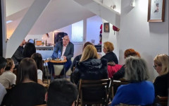 За инициативата "Напиши писмо до непознат" и читалищния живот, слушайте в предаването "Цветовете на Пловдив"