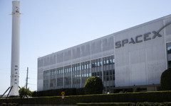 SpaceX получи право да придобие Cursor за 60 млрд. долара