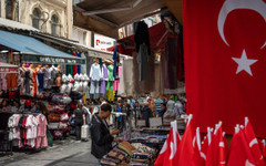 Турция запазва лихвите без промяна, войната в Иран помрачава перспективите за инфлацията