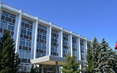 Ремонт срязал кабелите на посолството на Москва