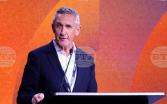 Технологиите трансформират начина, по който информацията се създава, разпространява и ползва, каза Жан Филип де Тендер от Европейския съюз за радио и телевизия