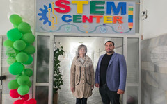 STEM център в направления "Природни науки" и "Математика и информатика" е изграден в Средно училище "Бачо Киро" в Летница