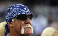 Последните дни на Хълк Хоган: Легендата не можел дори да отвори бутилка вода без помощ