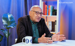 Как светът се превръща в "Земите на вечните войни": Мохамед Халаф разказва за новата си книга