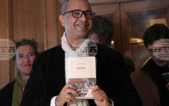 Писателят Камел Дауд каза, че е осъден на 3 години затвор в Алжир за романа си "Хурии"