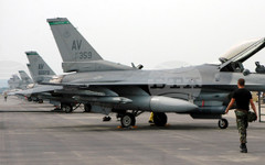 ТАСР: Изтребители Ф-16 от словашката армия участваха в учение със съюзници в Чехия