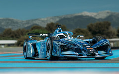 Формула Е представи болид, който да се бори с Формула 1