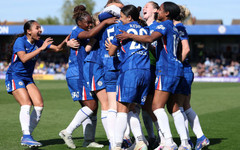 Женският отбор на Челси ще играе на "Стамфорд Бридж" от 2026/27 г.