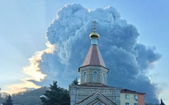 Отрова във въздуха има: Създателят на "Новичок" с предупреждение за горящата рафинерия в Туапсе. Друга руска рафинерия пак гори