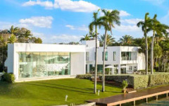 Продават нарко имението на Ал Пачино от филма Белязаният за $237 милиона