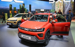 Приходите на Renault се увеличават въпреки затрудненията с марката Dacia