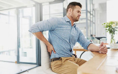 Хронична болка в кръста: С кое лечение да започнем?