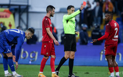 Подготвя ли БФС голяма чистка? Къде изчезнаха водещите се за топ съдии на България?