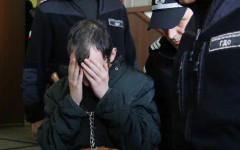 22-годишният Мартин, убил и разчленил баща си, сам поиска килия. Нямал си никого