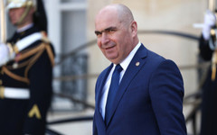 Политически трус в Букурещ: Боложан губи подкрепа, СДП изтегля министрите си от правителството