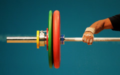 Руснак счупи още един рекорд на Европейското по щанги, но едва не изпусна титлата