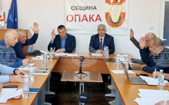 Съветниците в Опака решиха останалите средства за зимно поддържане и снегопочистване да бъдат използвани за плащане на вноски по лизинг