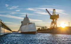 Проклятието на Zumwalt: Още един пожар удари гордостта на американския флот