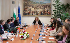 Президентът: Развитието на читалищата трябва да бъде приоритет на всички държавни институции