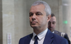 "Да спрем заема за Украйна": Костадинов с истерия и голяма неточност за 90-те милиарда от ЕС