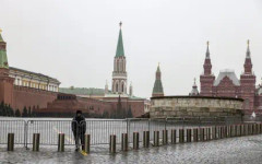 По слабото място на Кремъл! Новите санкции ще засегнат приходите на Русия от продажбата на енергия и военната промишленост