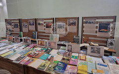 В плевенската библиотека "Христо Смирненски" е подредена изложбата "Сълза и възторг за България", посветена на Априлското въстание