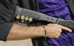 Престрелка между полиция и гангстери остави 200 души блокирани на туристически обект в Рио де Жанейро