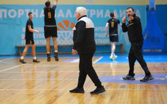 БФБаскетбол с детайли за националния лагер за подрастващи, воден от Пини Гершон и Людмил Хаджисотиров