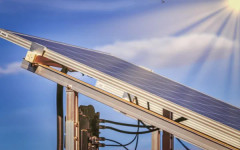 ЕС ограничава финансирането на проекти, използващи китайски инвертори