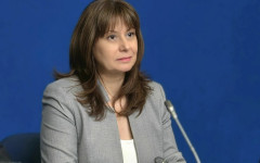 Омбудсманът: Изкуственият интелект може да бъде ценен помощник в учебния процес