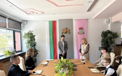 Ученици спечелиха конкурс за визията на новото кръстовище на входа на Казанлък