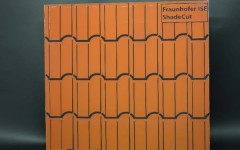 Цветни слънчеви панели с шарки имитират керемиди или фасадна зидария