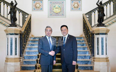 Китайският външен министър и тайландският премиер се споразумяха да си сътрудничат в борбата срещу киберизмамите