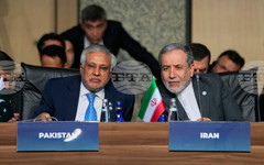 Иранският външен министър разговаря по телефона с пакистанския си колега и с главнокомандващия въоръжените сили на Пакистан