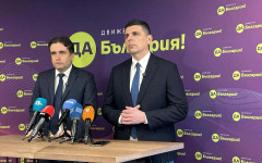 "Да, България": Няма казус "Манол Пейков", органите на партиите взимат тези решения