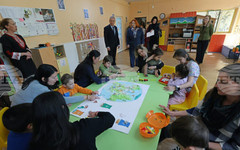 Ресурсните кабинети на над 250 детски градини и училища с предучилищни групи са оборудвани с финансиране по проекта "Силен старт" на МОН