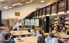 Ученици от Смолян се включиха в Мратон на четенето, посветен на 150 г. от Априлското въстание