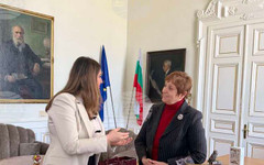 Председателят на Българската академия на науките член-кореспондент Евелина Славчева се срещна с посланика на Алжир у нас