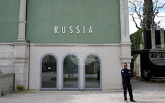 Наградите на Венецианското биенале за изкуство няма да включват държави, чиито лидери са с обвинения от Международния наказателен съд