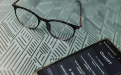 Изкуственият интелект става все по-умен, а да хванеш грешките му - все по-трудно