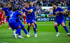 Фенове на ЦСКА: До скоро с Украйна, а днес Левски-Бостанджиев- Москва