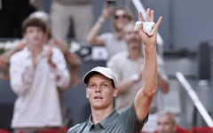 Яник Синер започна с трудна победа в Мадрид