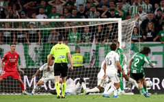 Реал Мадрид пак катастрофира! Гол в последните секунди стъжни "кралете"