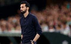 Арбелоа: Нарушението срещу Менди беше очевидно, но отговорните фактори не разбират от футбол