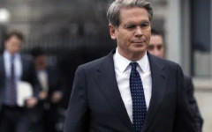 САЩ няма да подновят изключението от санкциите за иранския и руския петрол, заяви министърът на финансите Скот Бесънт