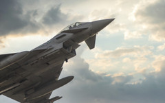 Дронове вдигнаха британски изтребители в Румъния, отрича се стрелба за свалянето им