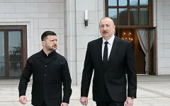 Зеленски готов за тристранни преговори в Азербайджан