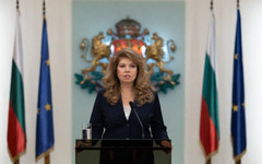 Йотова: България трябва да бъде активен глас за единна, силна и мирна Европа