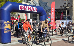 Веломаратон "Благоевград на две колела" събра участници от всички възрасти в централната част на града